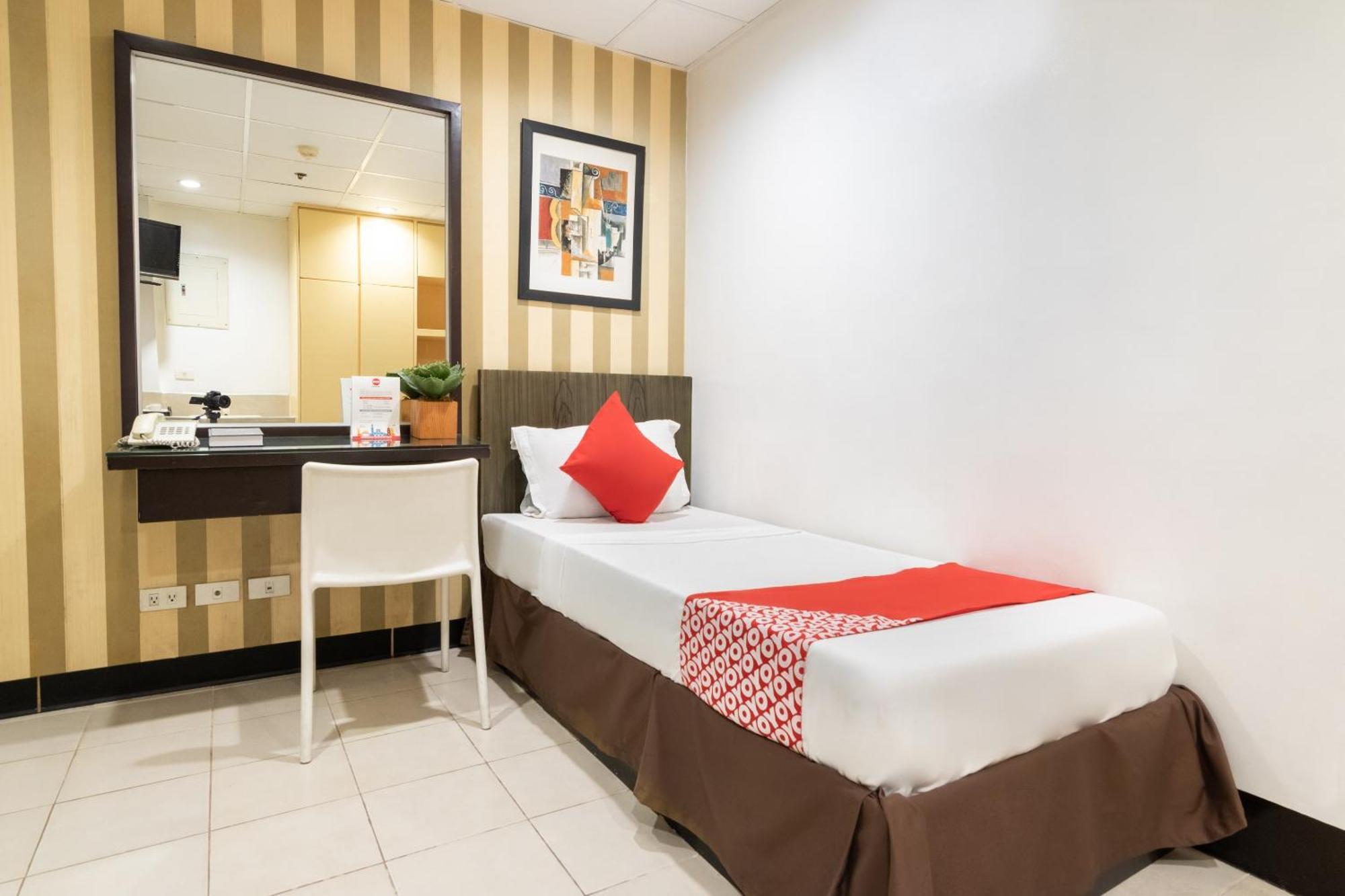 Orange Nest Hotel Манила Экстерьер фото