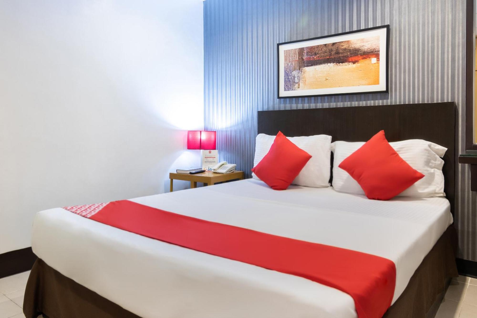 Orange Nest Hotel Манила Экстерьер фото