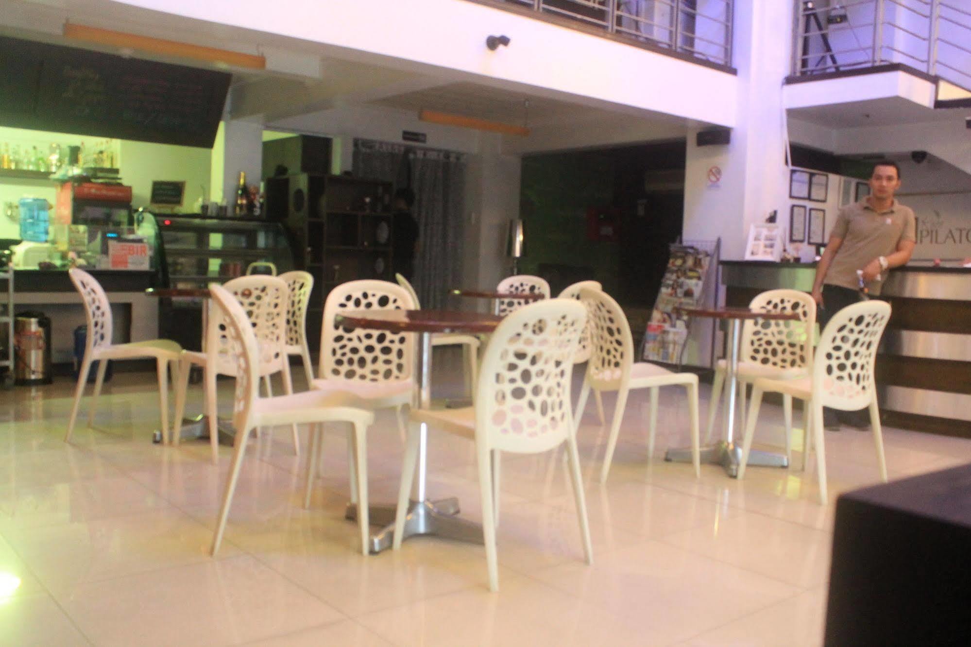 Orange Nest Hotel Манила Экстерьер фото