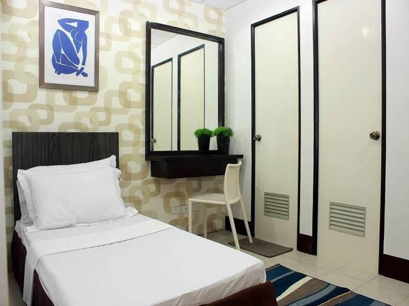 Orange Nest Hotel Манила Экстерьер фото